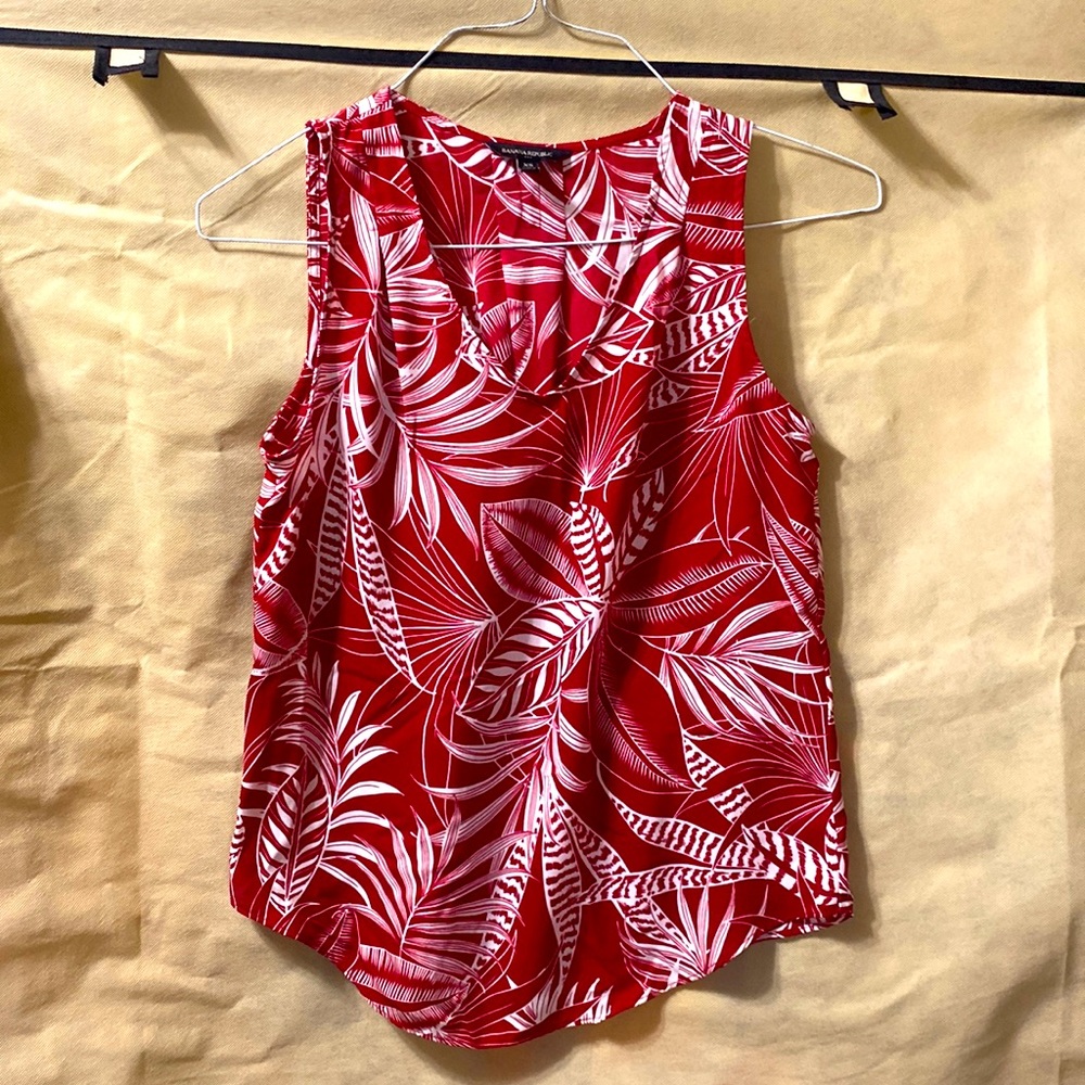 Women’s dressy tank top
